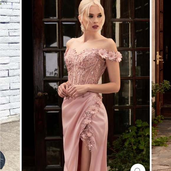 Pink slit Dress - Picture 4 of 5